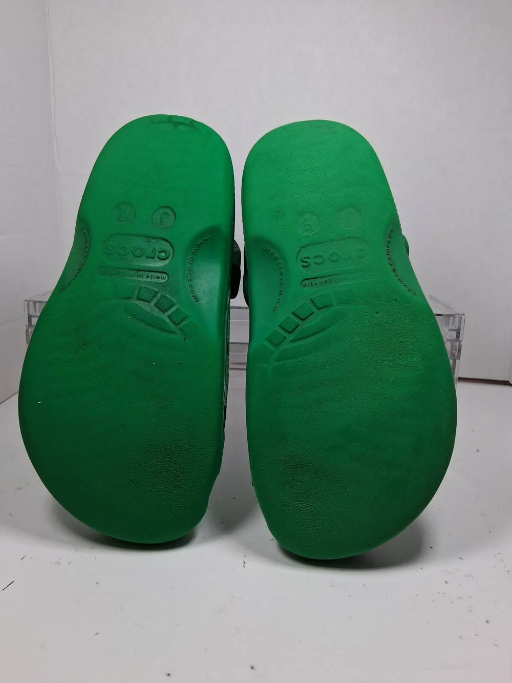 Crocs Classic Clog Men's Green/Black Slip-On Clog Sandals Logo US 5